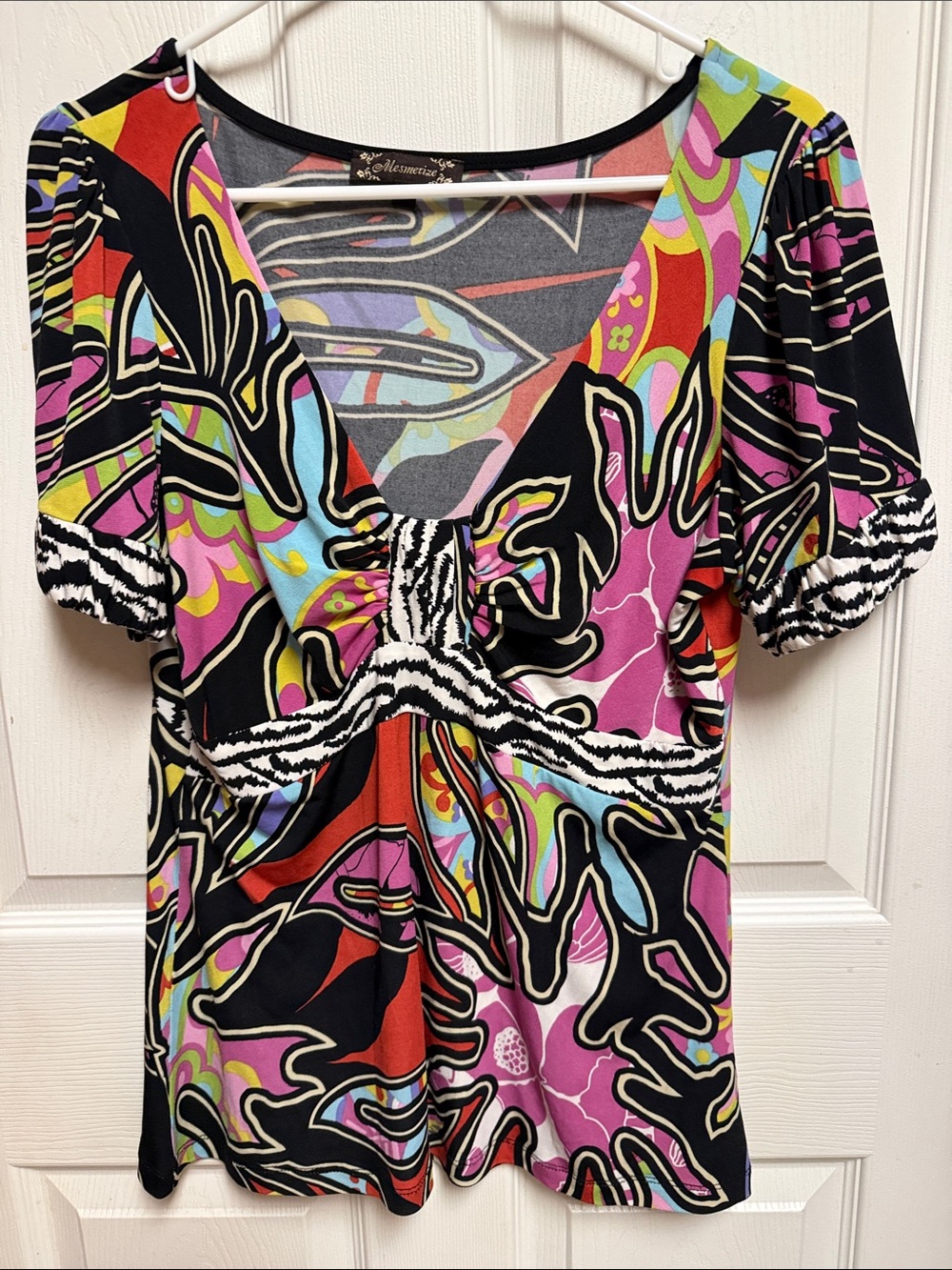 Alembika Multicolor Scoop Neck Short Sleeve Blouse - Black/Pink/Blue